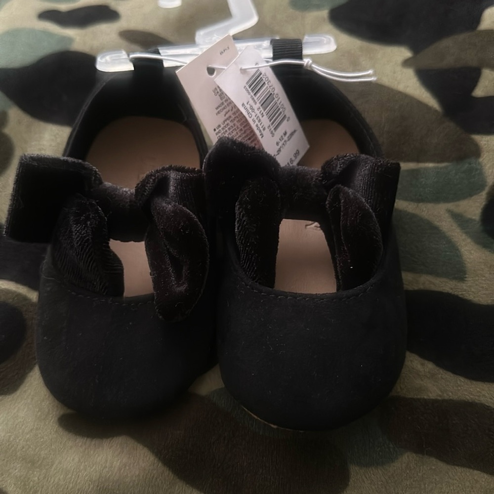 OLD NAVY BABY BALLET FLATS: BLACK: NEW WITH TAGS: SIZE 6-12 MTH